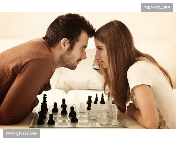 安切洛蒂战术体系中中场防守提升的策略与实践分析